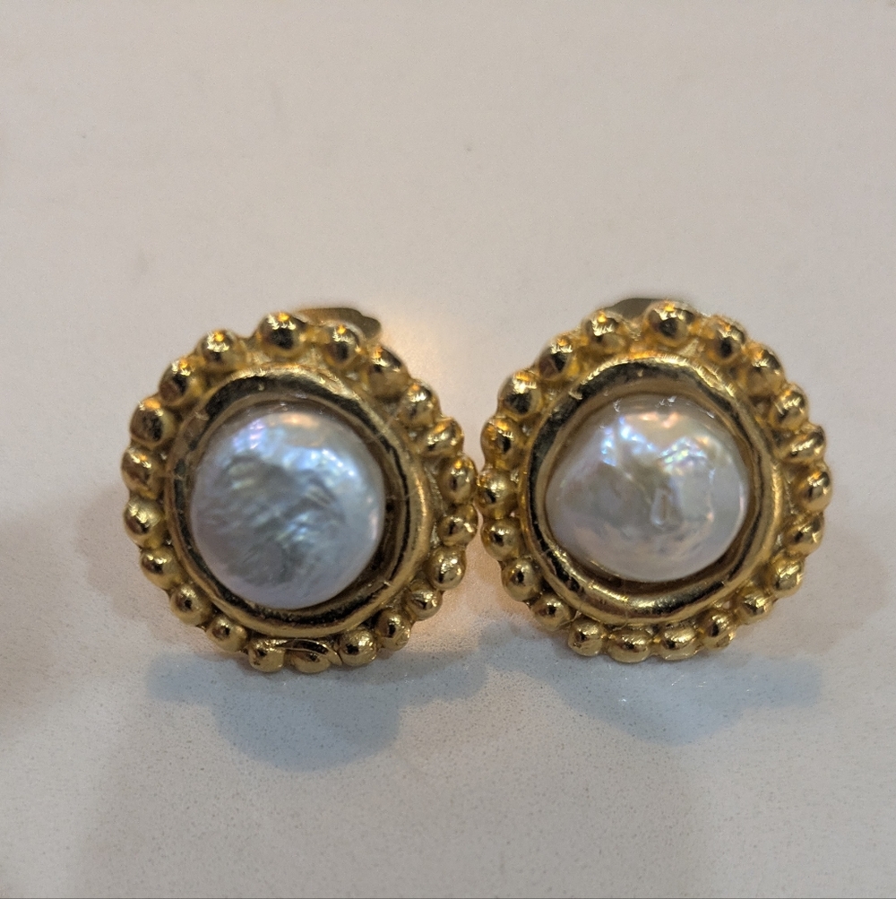 Susan Shaw Dotted Pearl Clip On Earrings